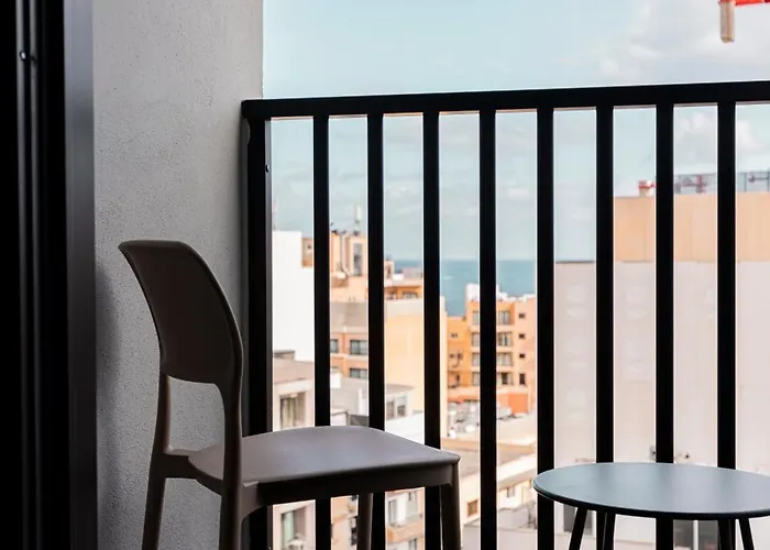 Hotel The Londoner St. Julian's