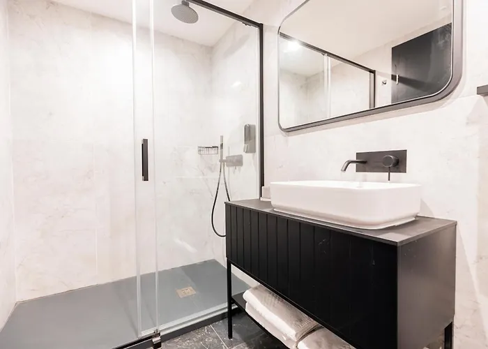 Hotel The Londoner 3*