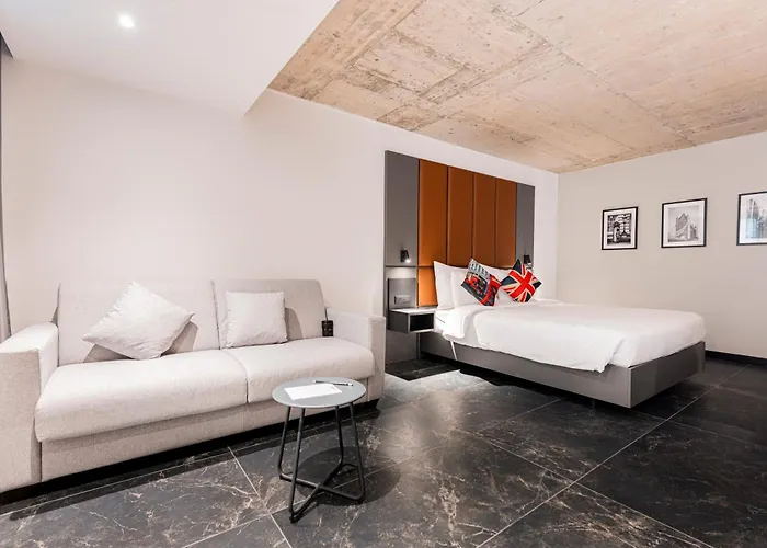 The Londoner 3* St. Julian's