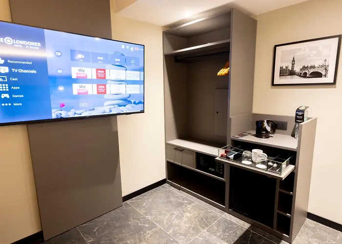 The Londoner Hotel St. Julian's