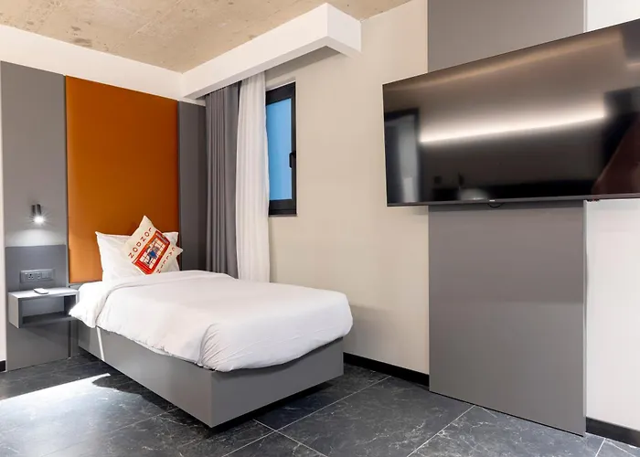 Hotel The Londoner St. Julian's