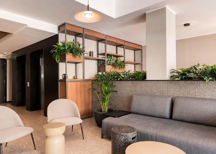 The Londoner 3* St. Julian's