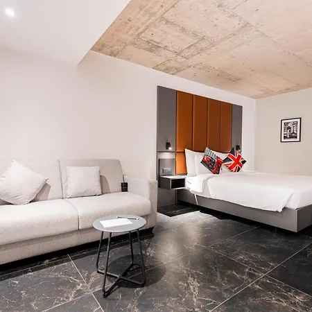 The Londoner 3* Saint Julian's