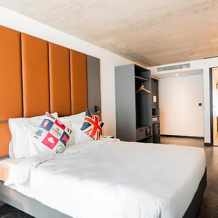 The Londoner Saint Julian's