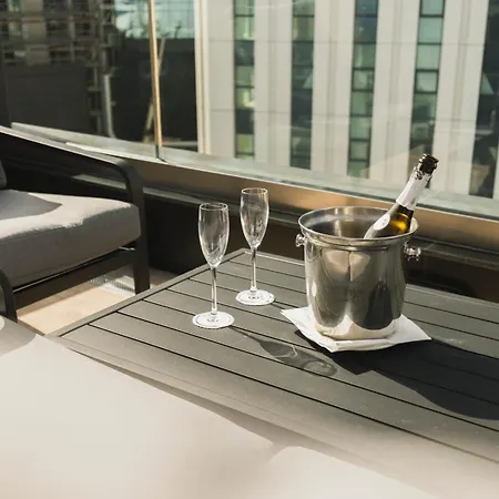 The Londoner Hotel Saint Julian's