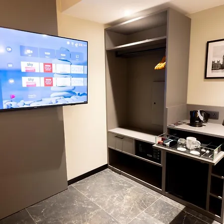 The Londoner Hotel Saint Julian's