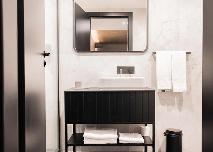 Otel The Londoner 3*