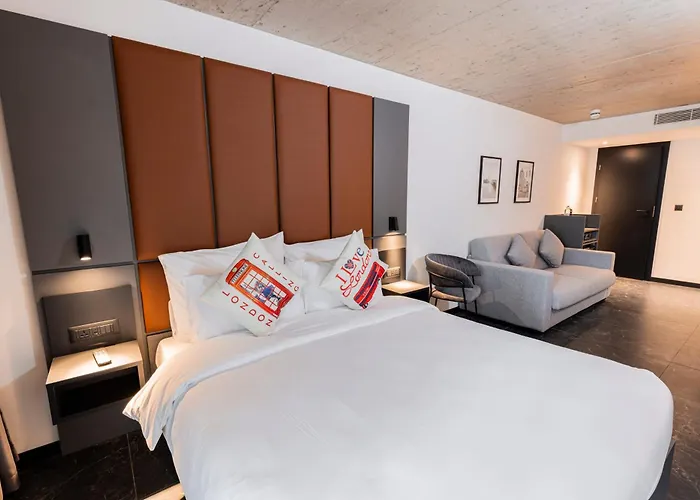 The Londoner Otel Saint Julian's