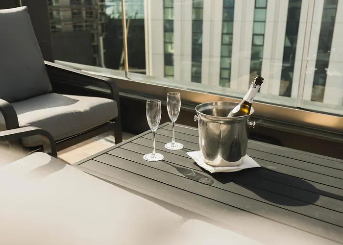 The Londoner Otel Saint Julian's