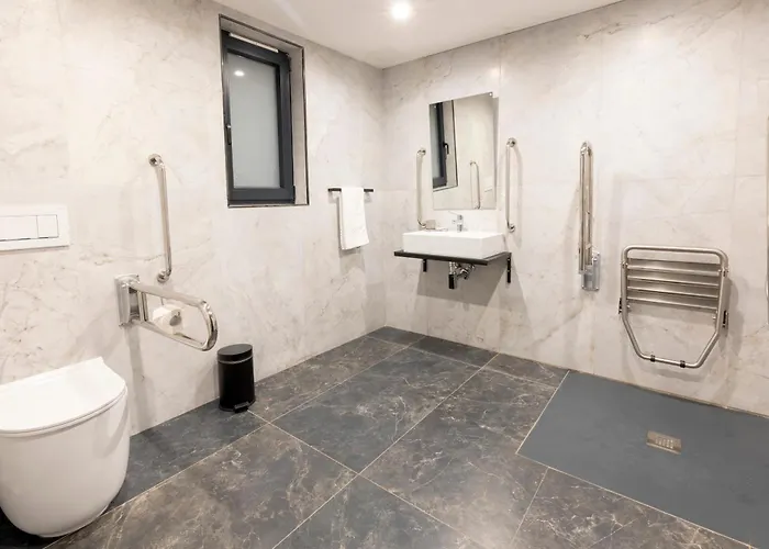 The Londoner Сент Джулианс