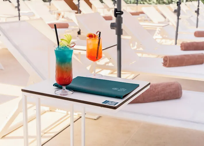 The Londoner Отель